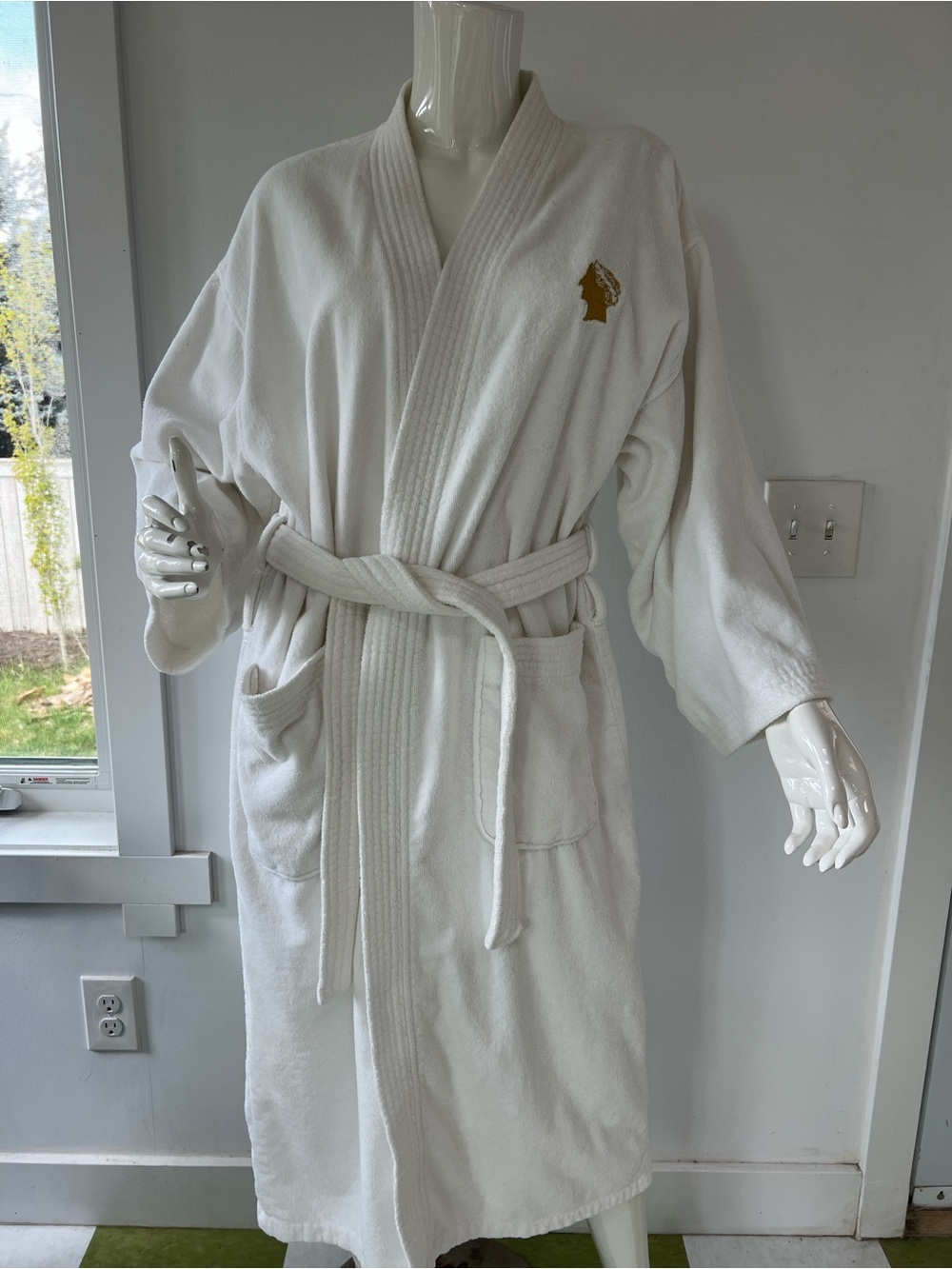 White 100% cotton towel bathrobe relaxing wear vacation